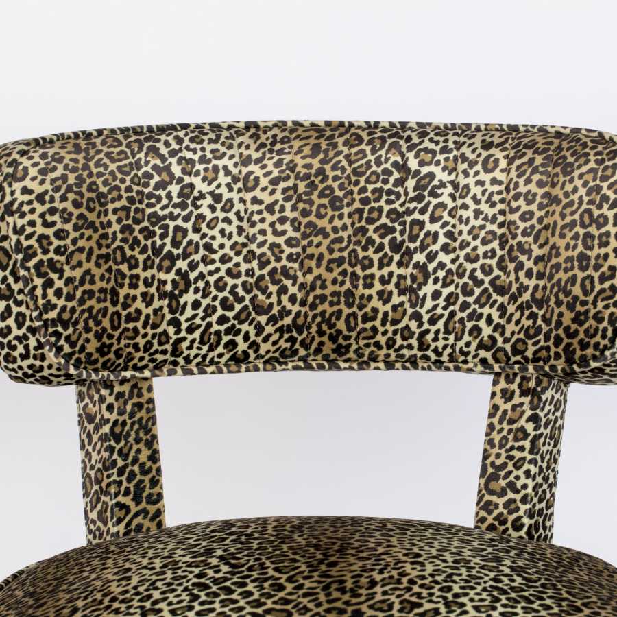 Bold Monkey Claws Out Chair Panther