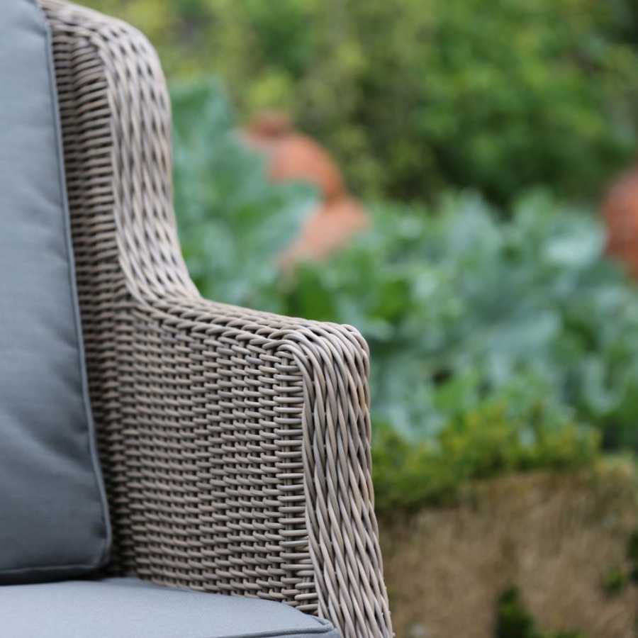 4 Seasons Outdoor Brighton 2.5 Seater Bench With 4 Cushions In Pure