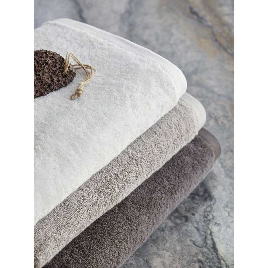 Aquanova London Towel - Truffle