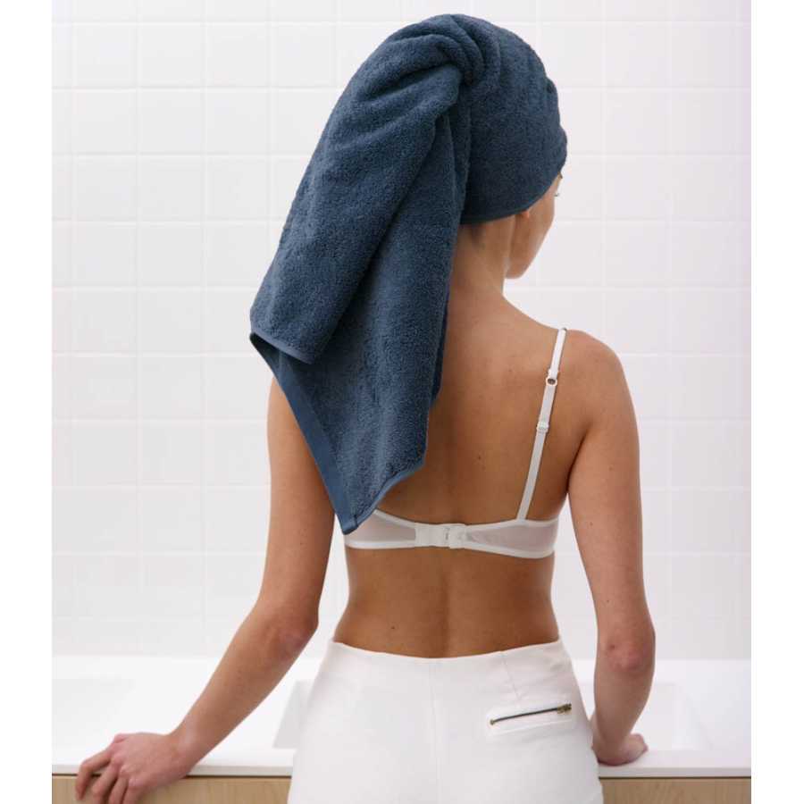 Aquanova London Towel - Indigo