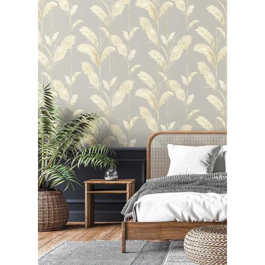 Brand Mckenzie Tropical Daze Pampas Grass  BMTD001/10B Wallpaper - Neutral Grey