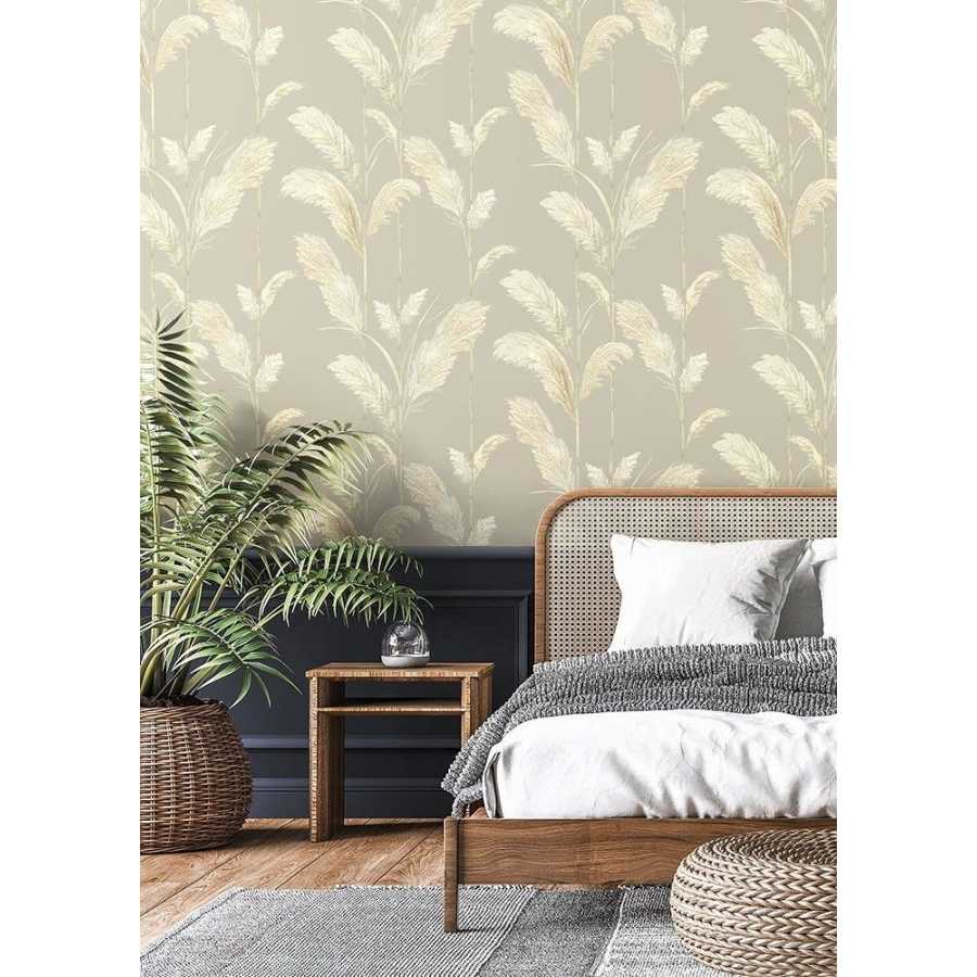 Brand Mckenzie Tropical Daze Pampas Grass  BMTD001/10C Wallpaper - Oatmeal