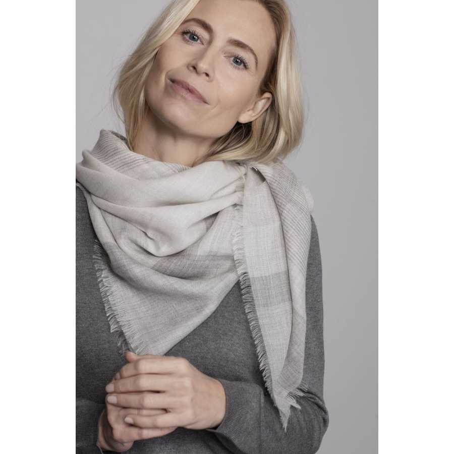 Elvang Milan Scarf - Light Grey