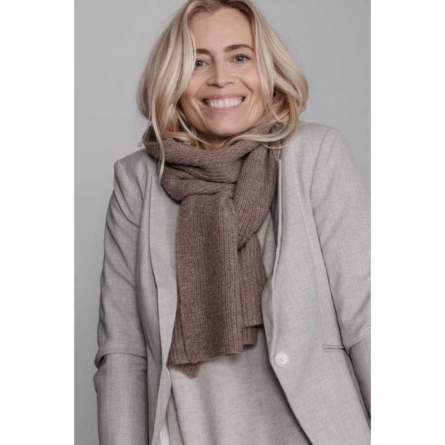 Elvang Tokyo Scarf - Latte - Small