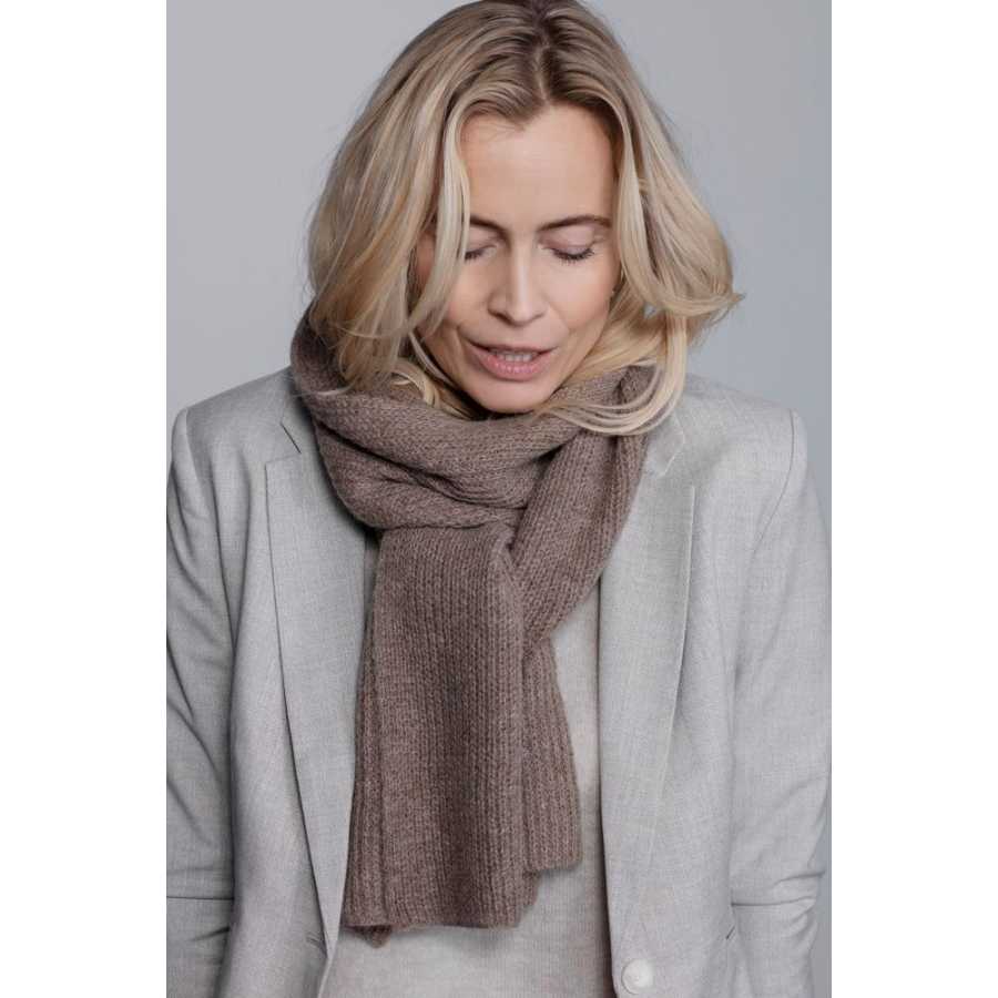 Elvang Tokyo Scarf - Latte - Small