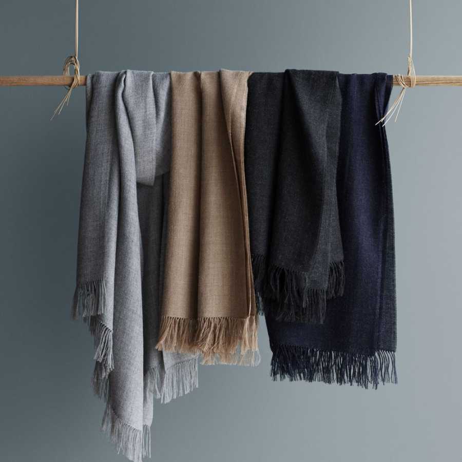 Elvang Traveller Scarf - Beige & Ivory