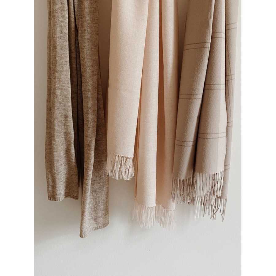 Elvang Traveller Scarf - Nude & Ivory Melange