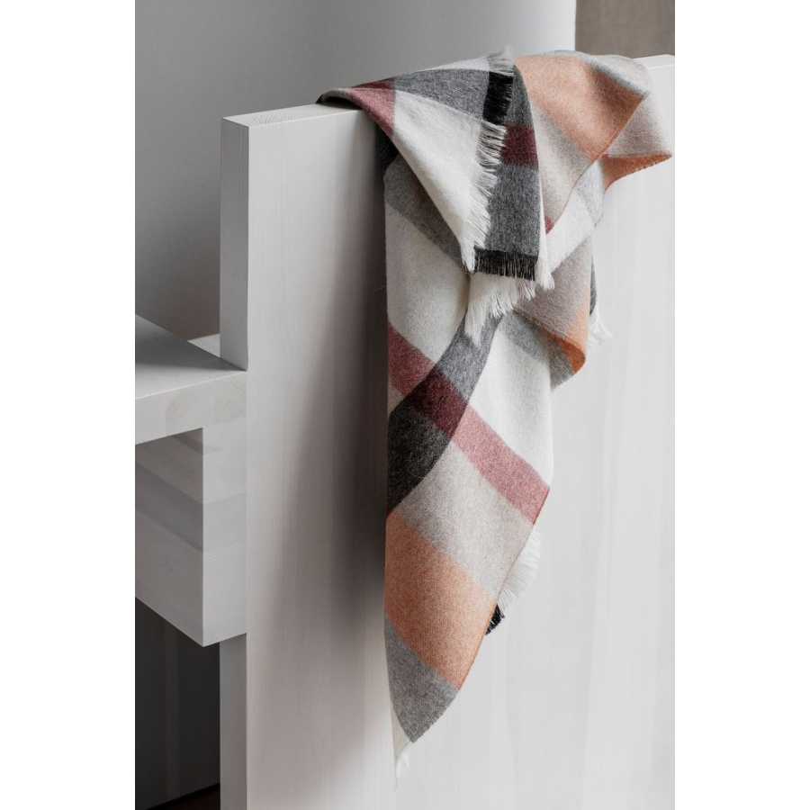 Elvang Intersection Throw - Rusty Red & White & Grey