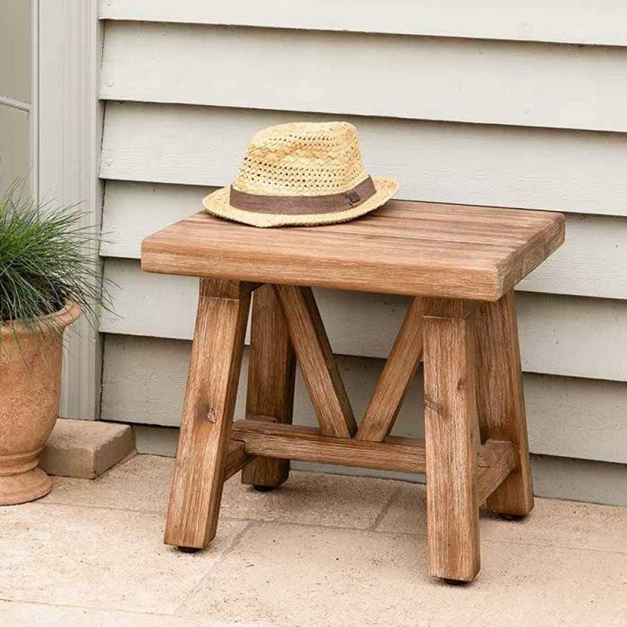 Garden Trading Chilford Outdoor Stool - Natural