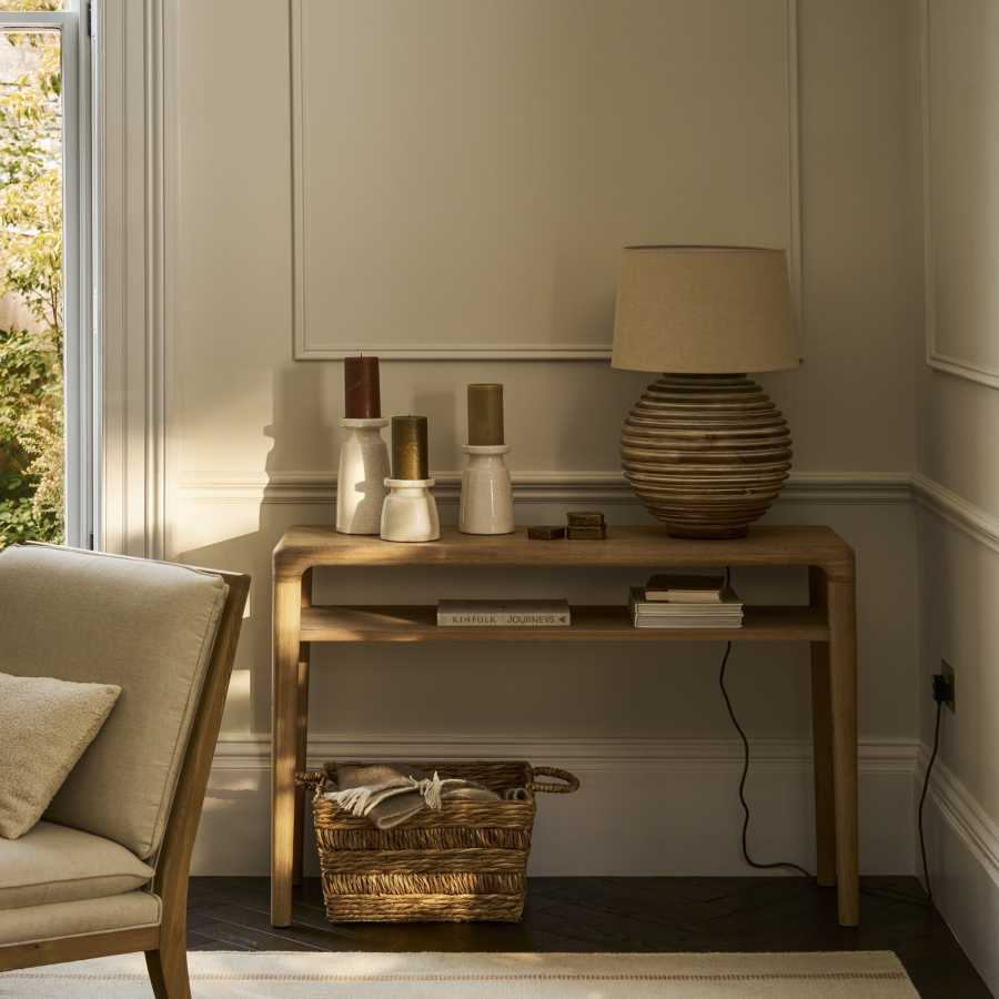 Garden Trading Brookend Ridged Table Lamp White Wash
