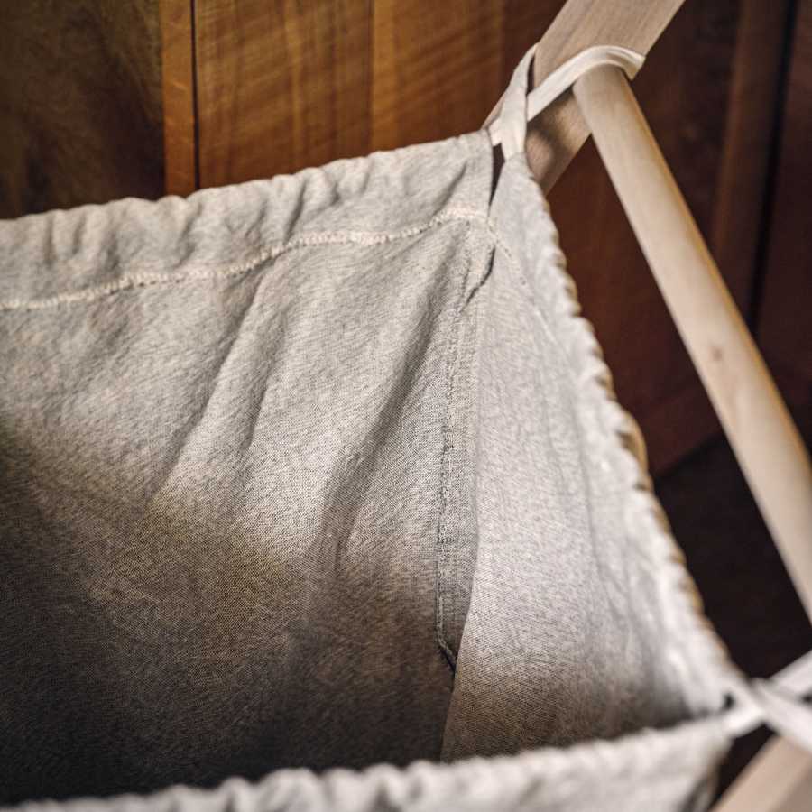 Garden Trading Classic Folding Laundry Basket