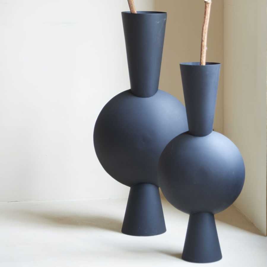 Light and Living Kavandu Floor Vase - Black
