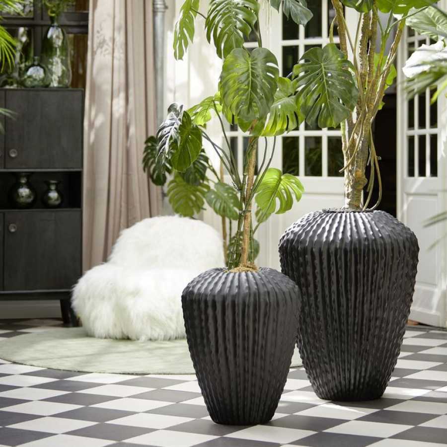 Light and Living Cacti Long Vase - Matt Black - Medium