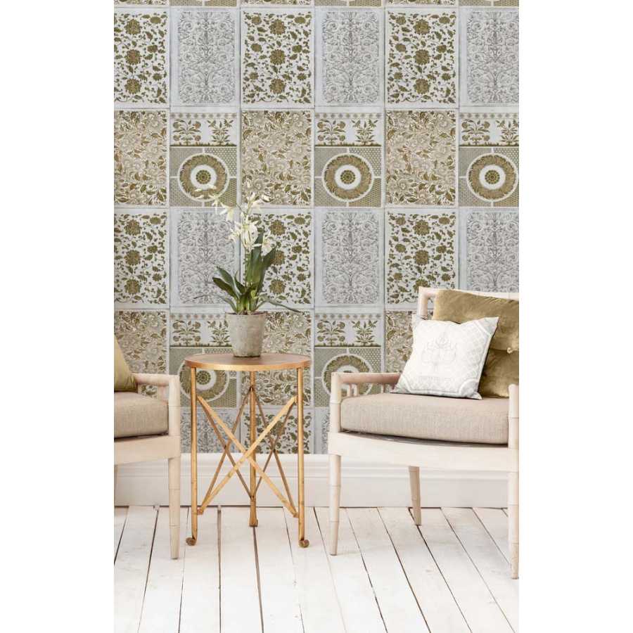 MIND THE GAP Chinese Patterns Brown Wallpaper