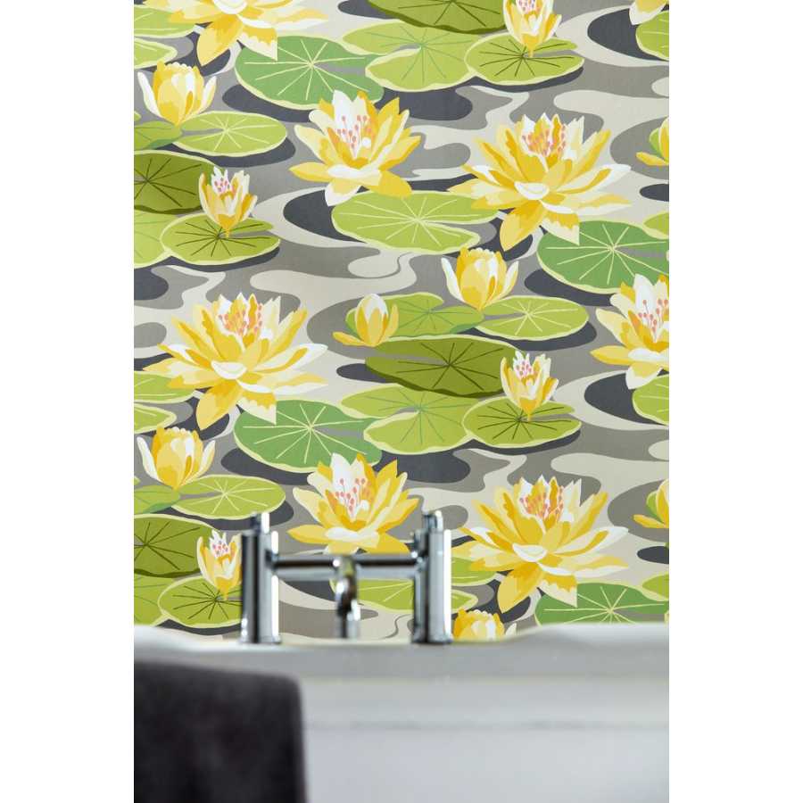 Ohpopsi Ichika Waterlily IKA50105W Wallpaper - Charcoal & Mustard