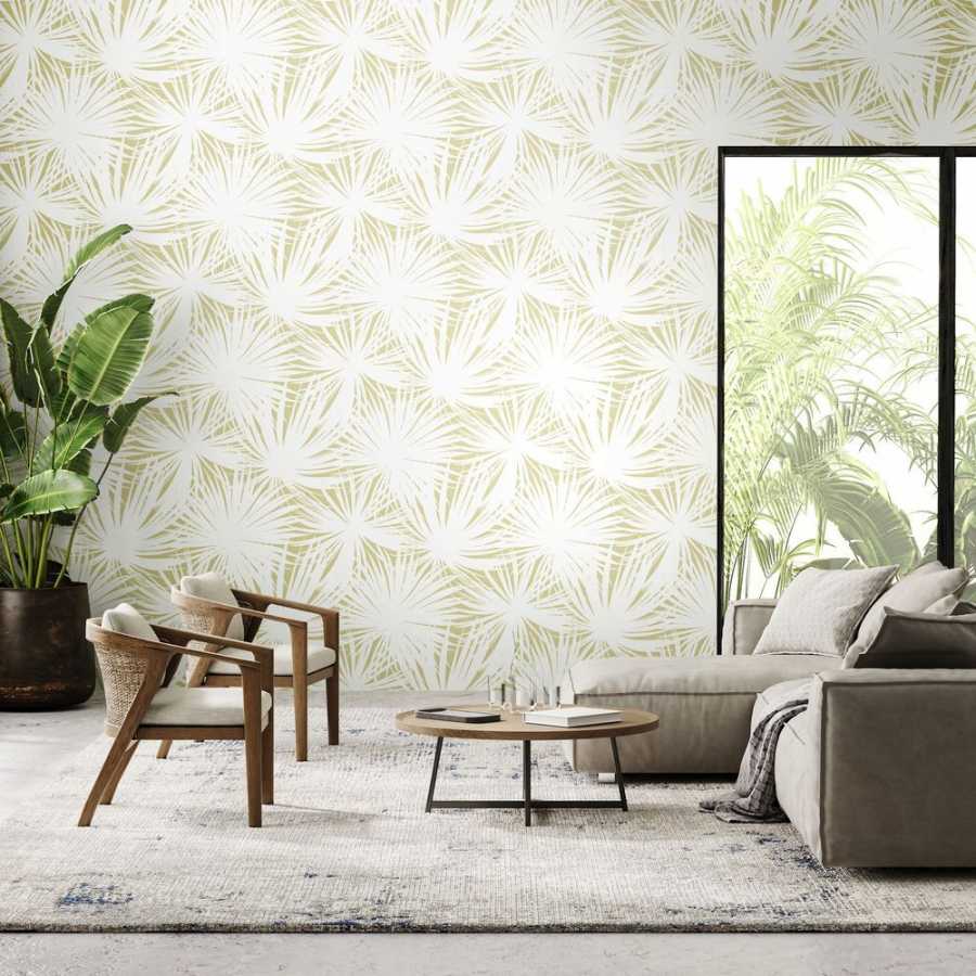 Ohpopsi Laid Bare Palm Silhouette LBK50146W Wallpaper - Moss